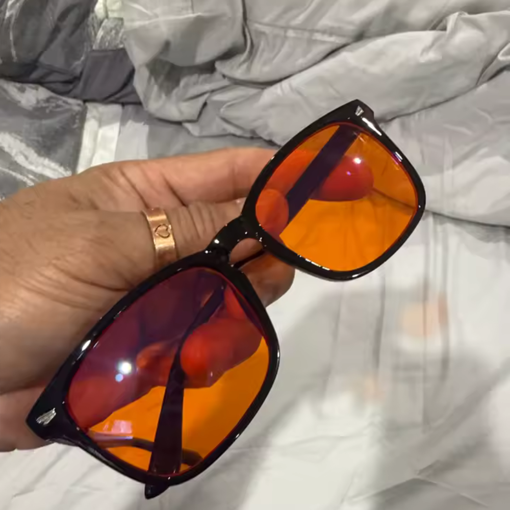 <p><em><strong>Trusted by 90,000+ customers</strong></em></p>