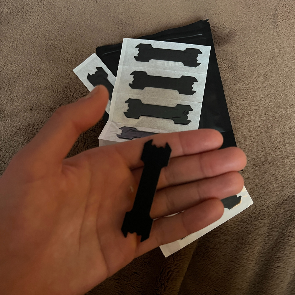 <p><em><strong>Trusted by 90,000+ customers</strong></em></p>