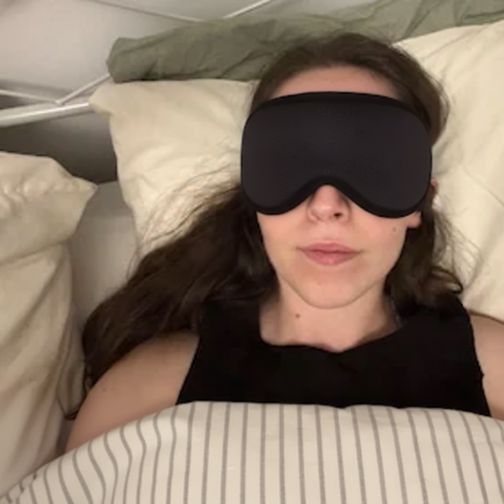 <p><em><strong>Trusted by 90,000+ customers</strong></em></p>